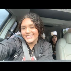 Meet your Posher, Fernanda